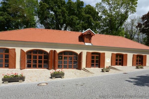Kocarovna 1 141684646440.886